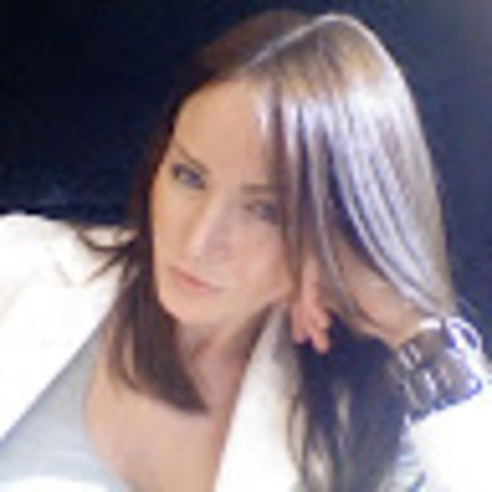 Meet your Posher, Hana